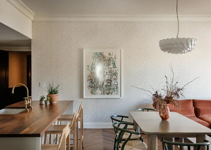 5 star hotel: The Pinch Charleston