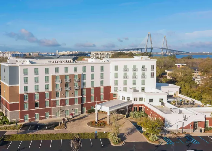 Hotel with view: Hilton Garden Inn Charleston / Mt. Pleasant